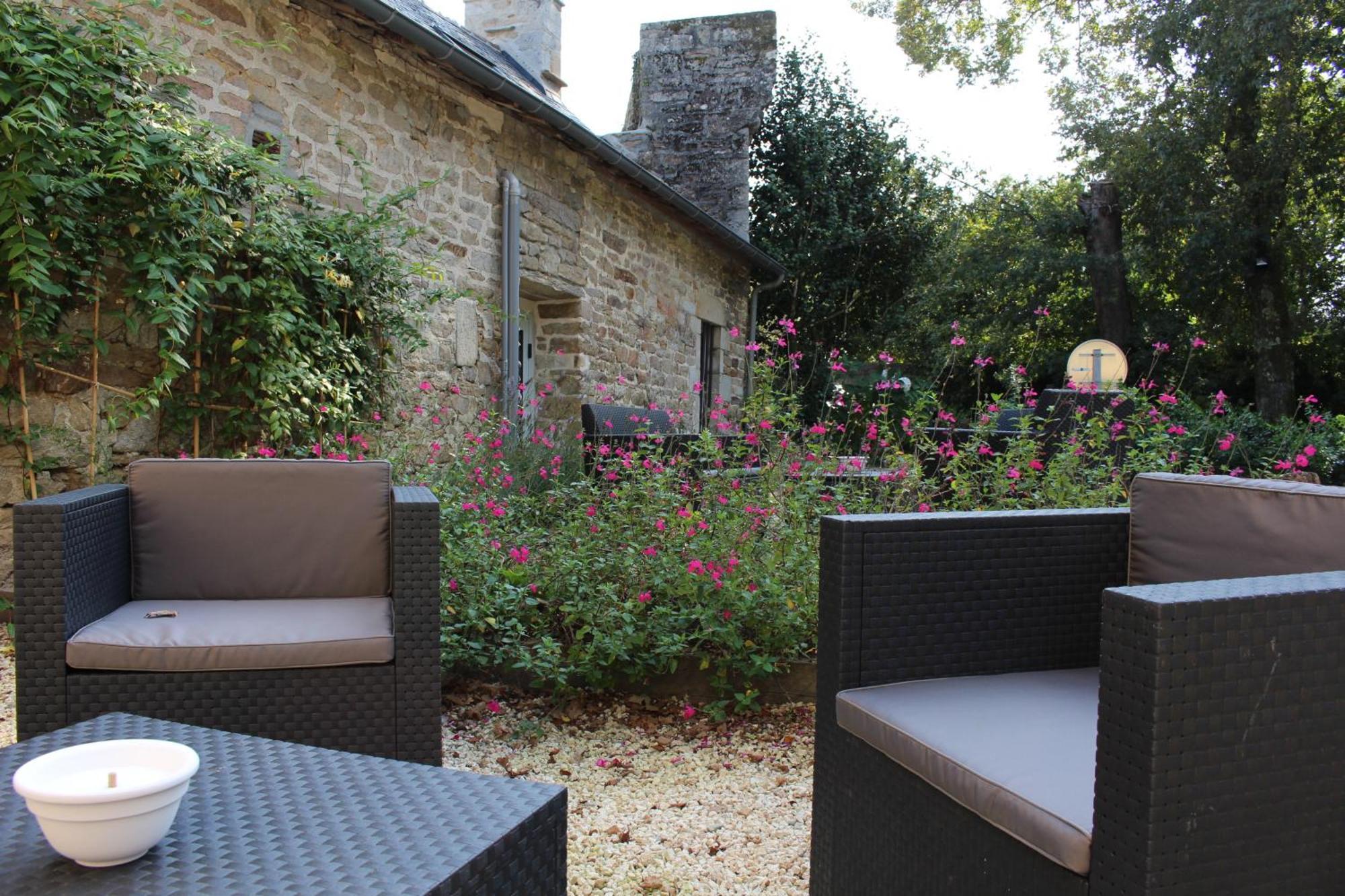 Manoir Du Moustoir - Hotel Les Empreintes Saint-Evarzec Exterior photo